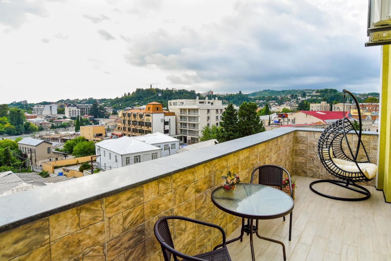 Valkhida'S Apartment Kutaisi Dış mekan fotoğraf