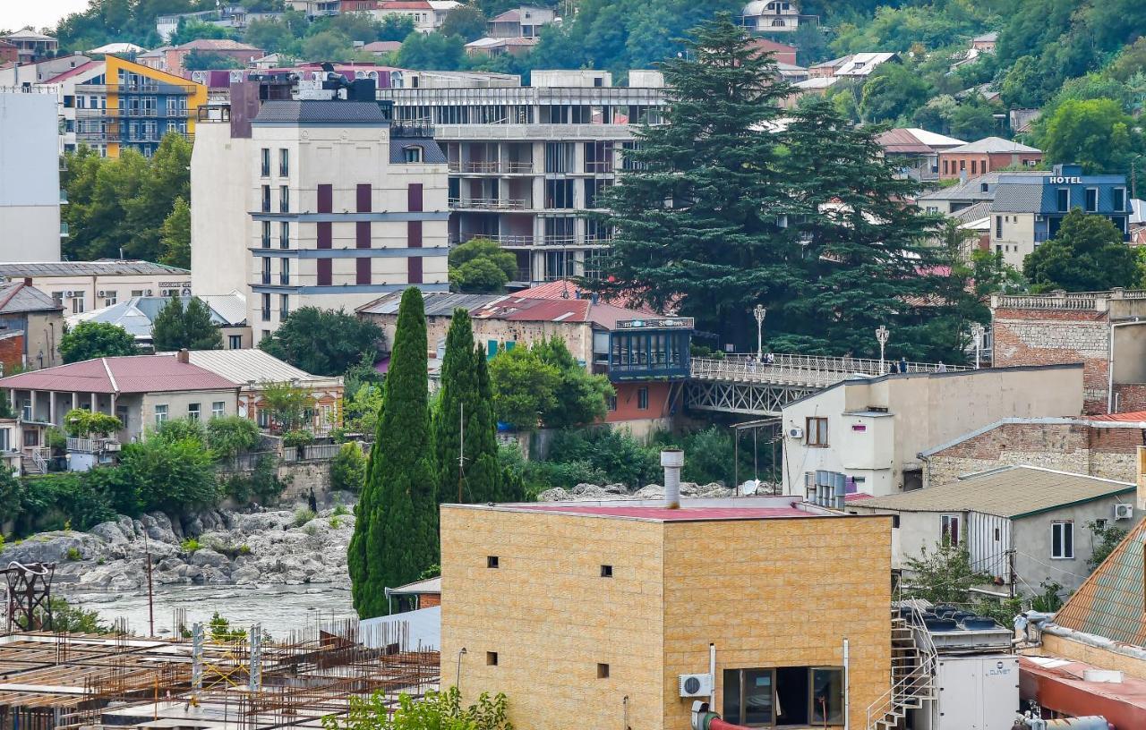 Valkhida'S Apartment Kutaisi Dış mekan fotoğraf